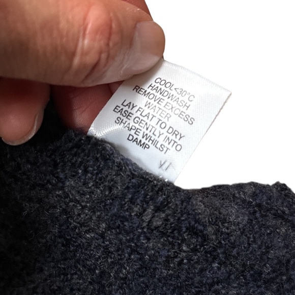 Harley of Scotland Boucle Wool Navy Gray Sleeved Poncho Cardigan Womens OS - Picture 11 of 13